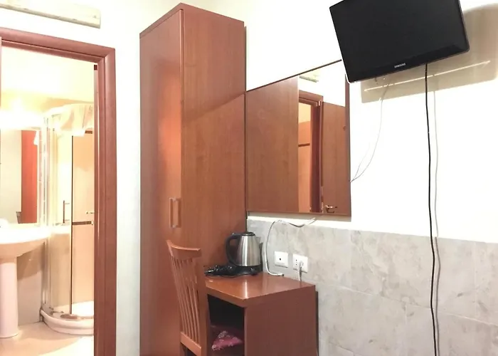 Hotel Toffa Place In Rome
