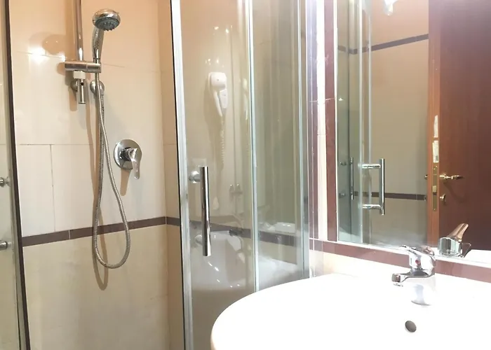 Hotel Toffa Place In 2*